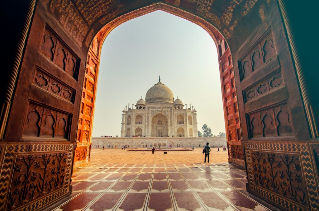 India: A Budget-Friendly Destination, tac mahal, top 10 budget countries for cheap flights in 2025, cheap flights countries