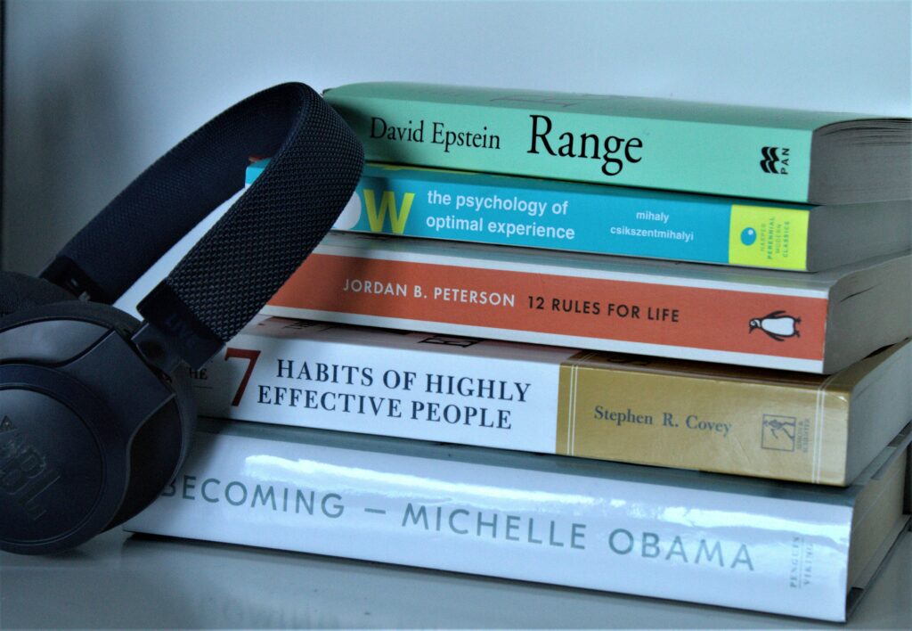 personal growth, reading, podcast, audiobooks, 5am morning routines, blogging