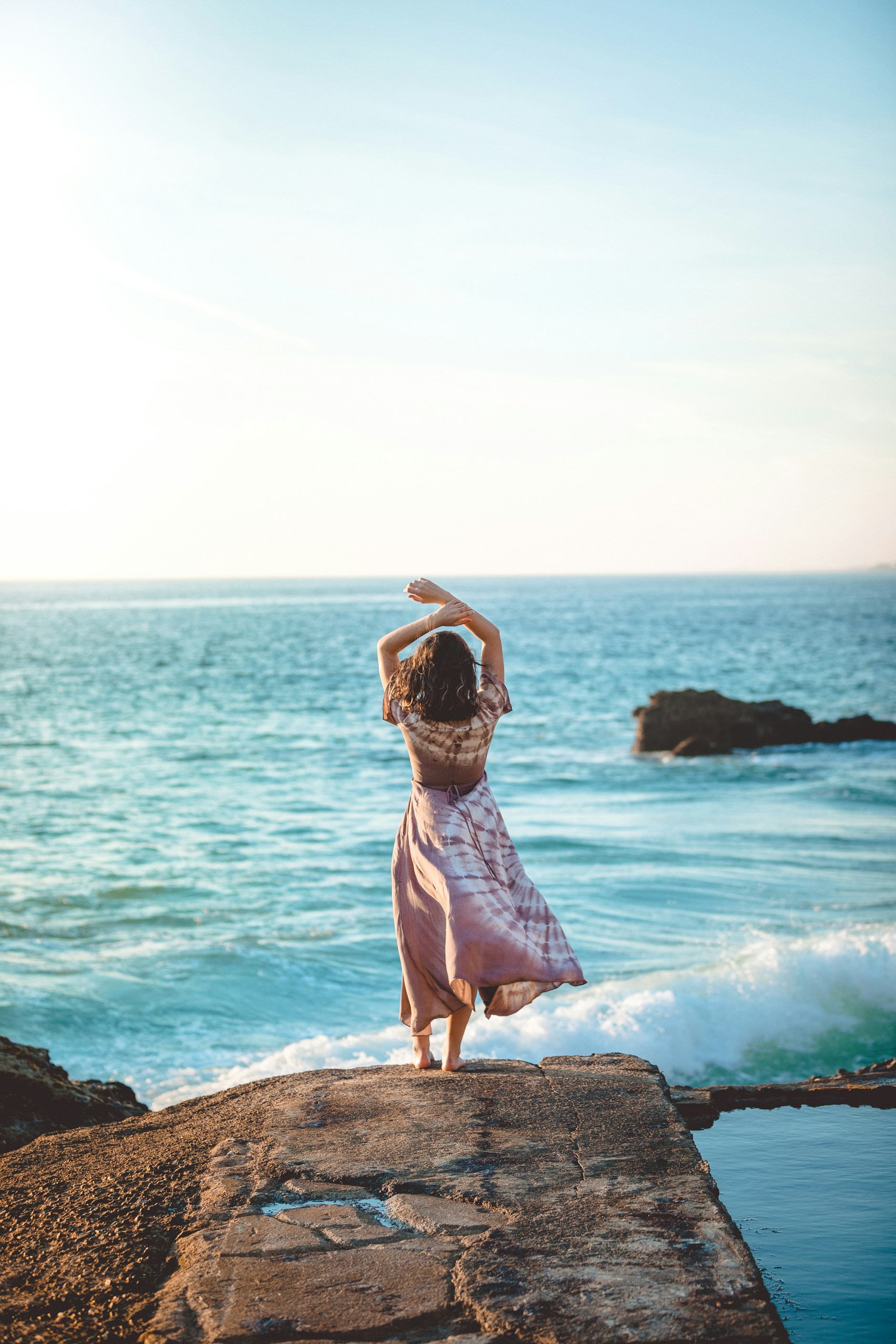 How to Plan Your First Solo Trip Without Feeling Overwhelmed, first solo trip, plan, travel anxiety, how to plan a solo trip, first solo travel tips, solo travel planning guide, beginner solo traveler, stress-free solo travel, Writes of Seyda, blog, blogger, blogging